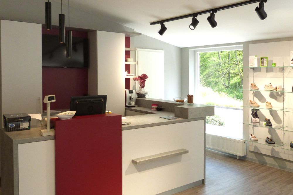 Ansicht des Kassentresens unseres Ladenbaus