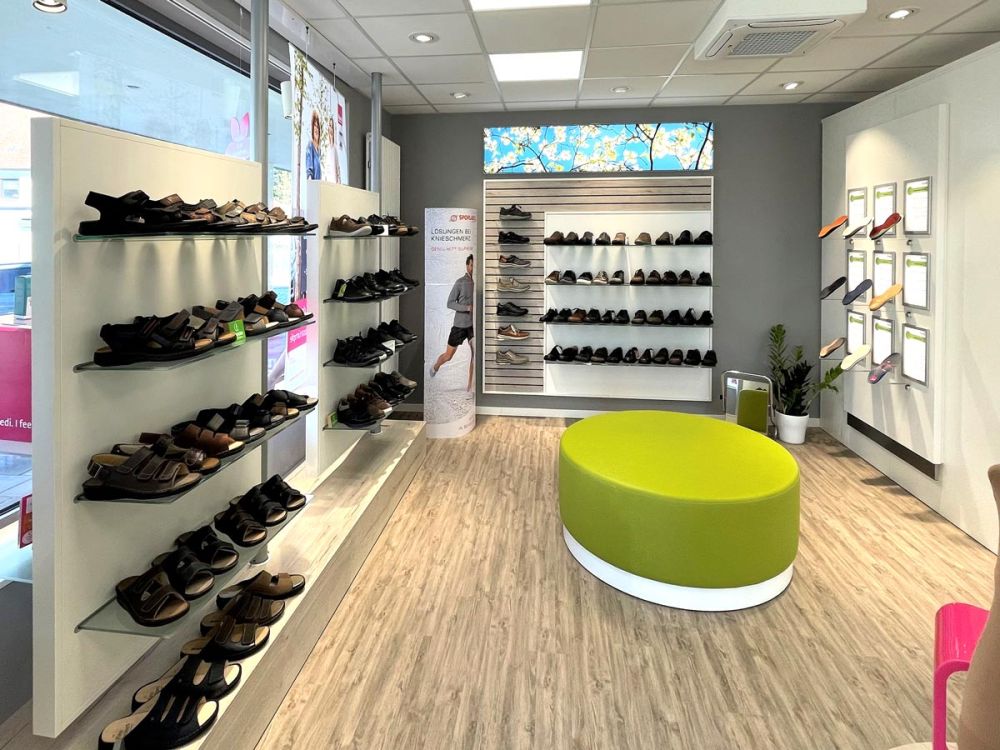 Ergonomisches Raumkonzept: Orthopädieschuhtechnik-Geschäftsdesign