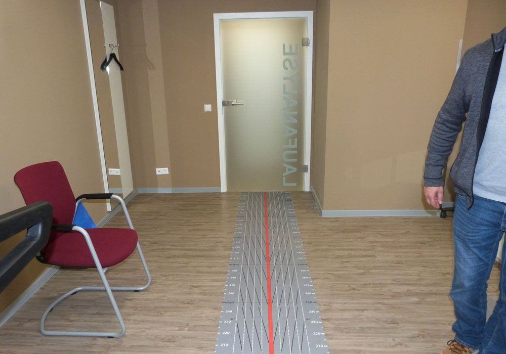 Unser Ladenbaukonzept für einen Laufanalyseraum