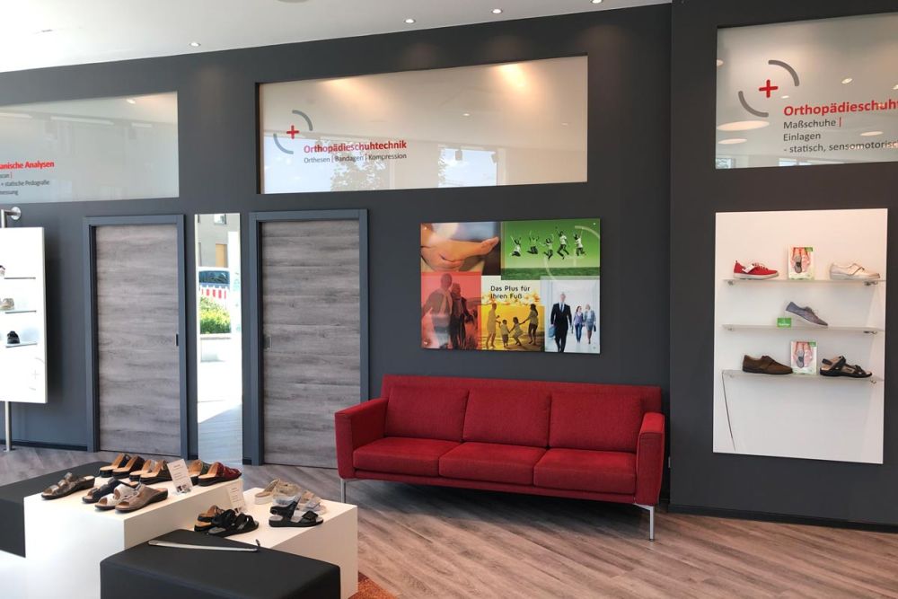 Hochwertige Ladeneinrichtung.