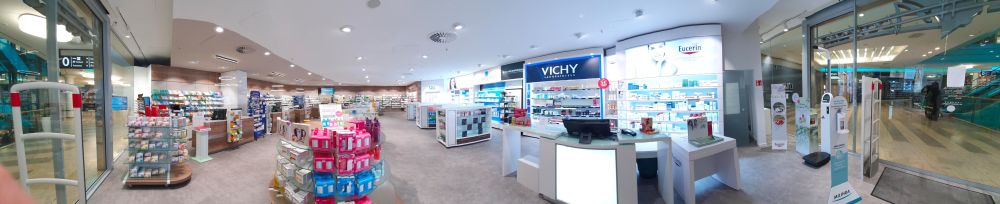 Panorama-Bild der beeindruckenden Inneneinrichtung.