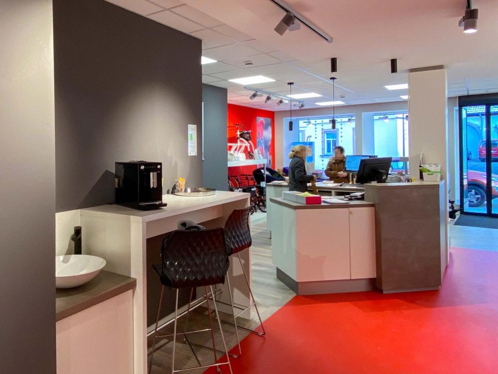 Einladender Ladenbau der Wohlbefinden fördert